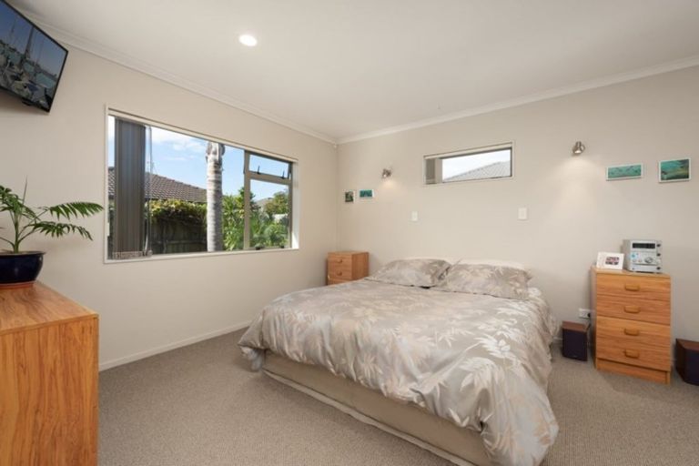 Photo of property in 6 Shaun Close, Papamoa Beach, Papamoa, 3118