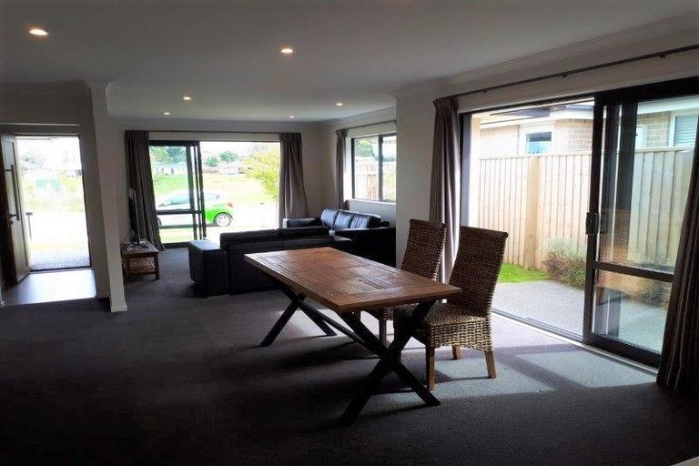 Photo of property in 16 Streamside Terrace, Kaiapoi, 7630