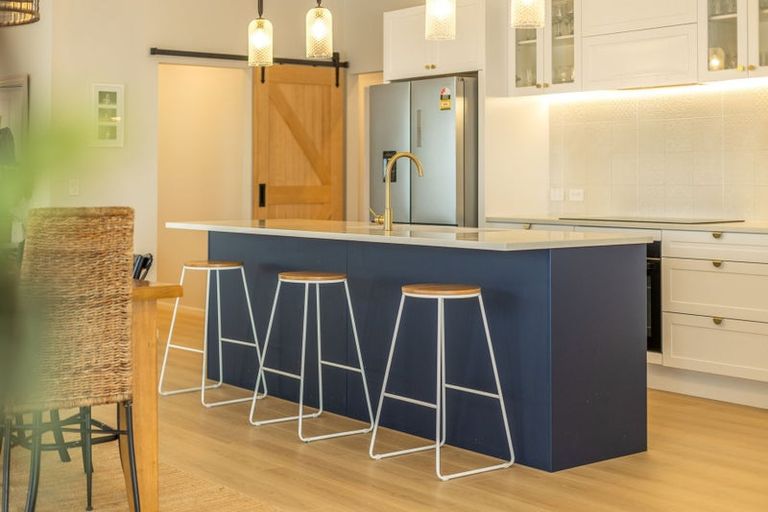 Photo of property in 7 Karearea Avenue, Waikanae, 5036