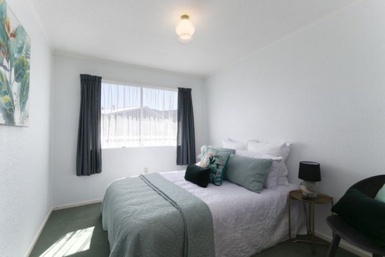 Photo of property in 7 Kew Grove, Wainuiomata, Lower Hutt, 5014