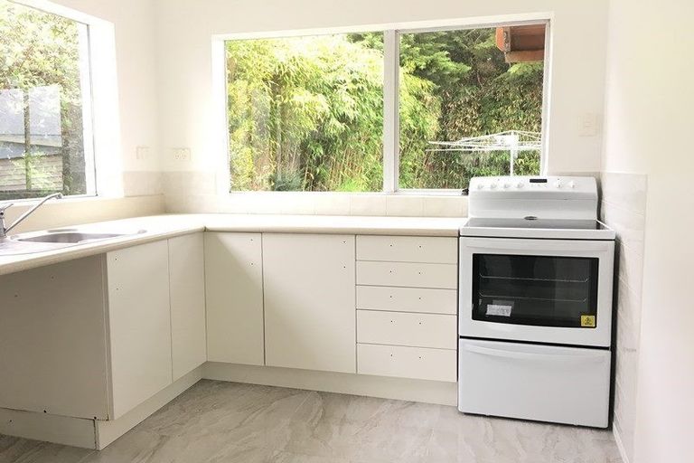 Photo of property in 16 Geordie Street, Henderson, Auckland, 0612