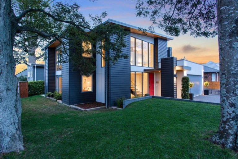 Photo of property in 16a Hall Street, Cambridge, 3434