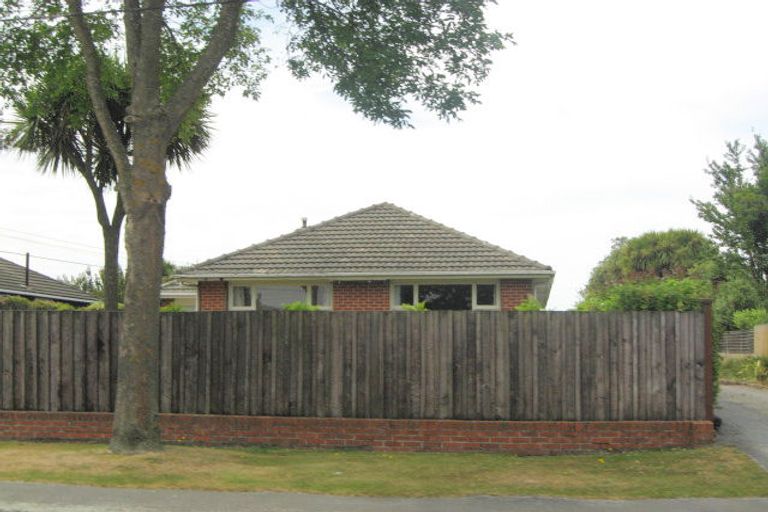 Photo of property in 28 Jameson Avenue, St Albans, Christchurch, 8052