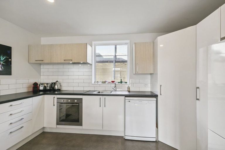 Photo of property in Pirie Street Townhouses, 32/35u Pirie Street, Mount Victoria, Wellington, 6011
