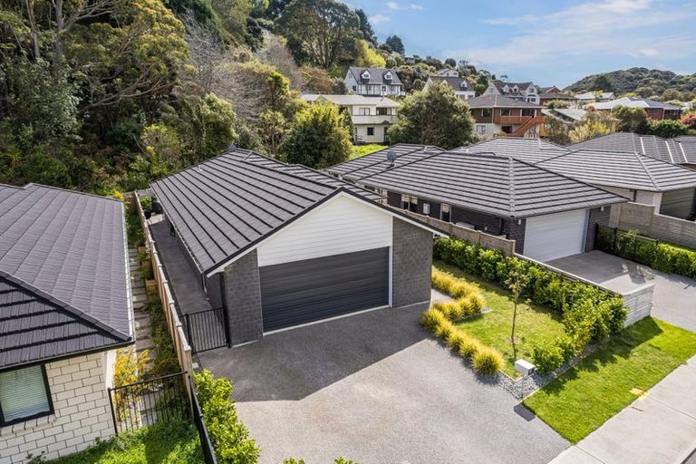 Photo of property in 44 Martingale Drive, Whitby, Porirua, 5024