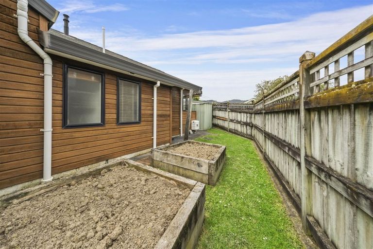 Photo of property in 2/20 De Menech Grove, Avalon, Lower Hutt, 5011