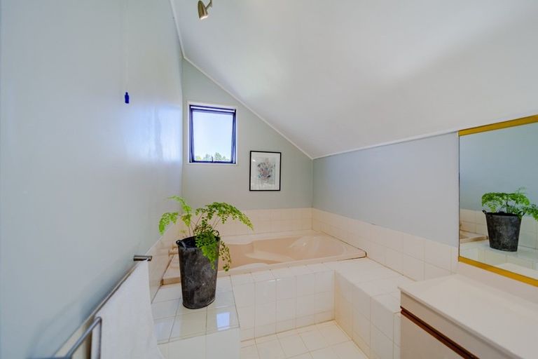 Photo of property in 173 Porangahau Road, Waipukurau, 4200