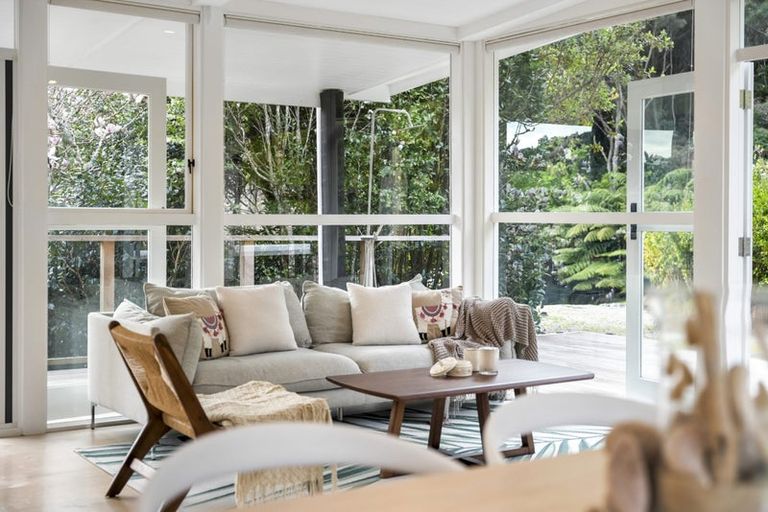 Photo of property in 86 Upper Waiwera Road, Puhoi, Silverdale, 0994