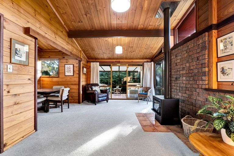 Photo of property in 1274 Egmont Road, Egmont Village, New Plymouth, 4372