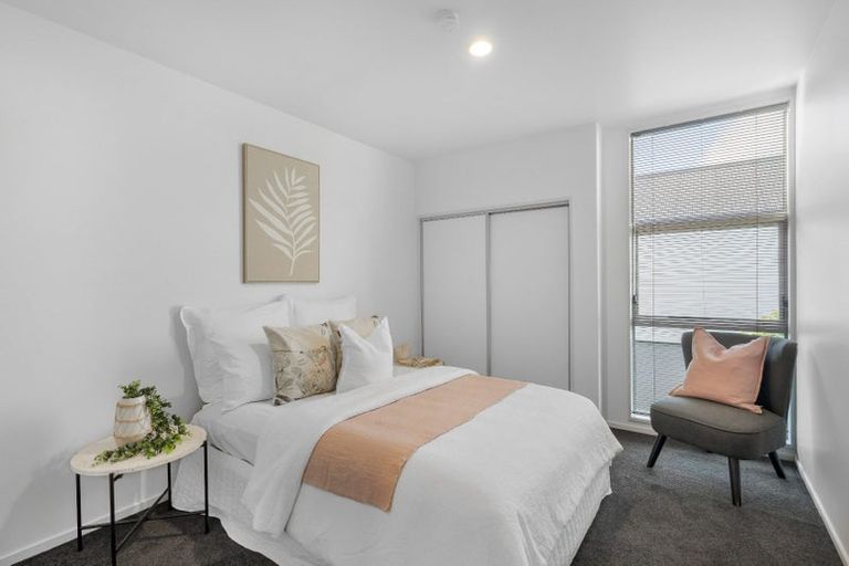 Photo of property in 547 Barbadoes Street, Edgeware, Christchurch, 8013