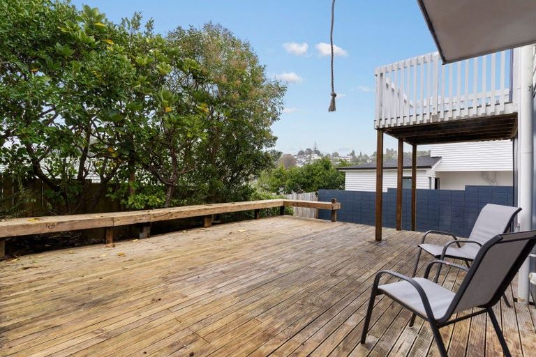 Photo of property in 39 Garton Drive, Massey, Auckland, 0614