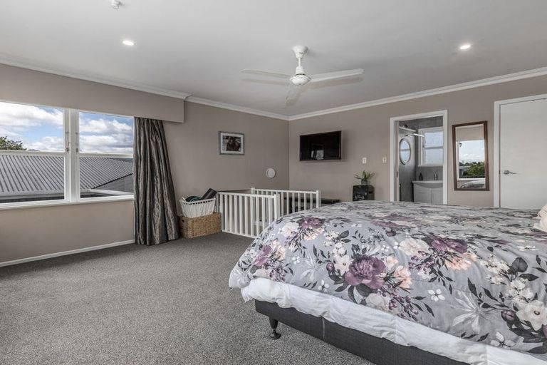 Photo of property in 42 Kennedy Drive, Levin, 5510