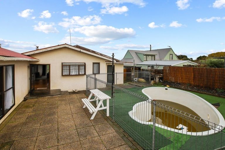 Photo of property in 176 Collins Road, Temple View, Hamilton, 3282