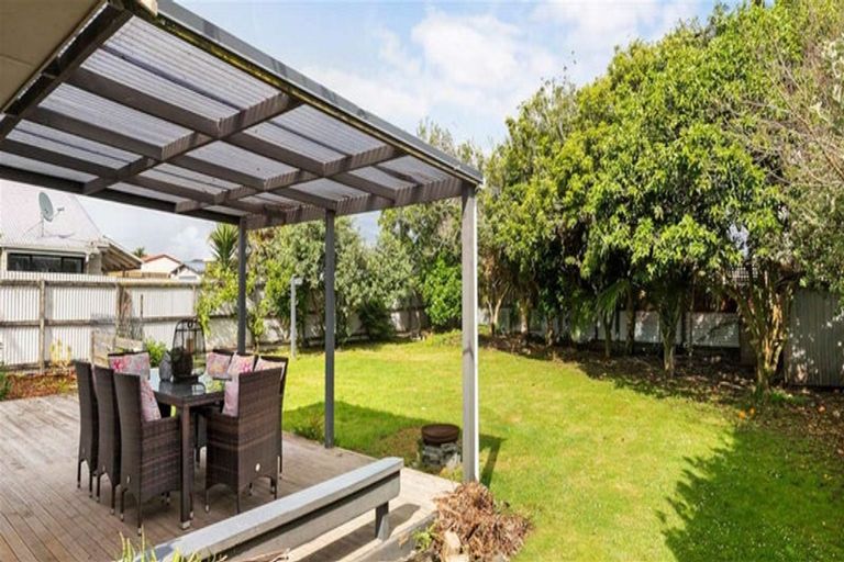 Photo of property in 33 Martyn Street, Waiuku, 2123