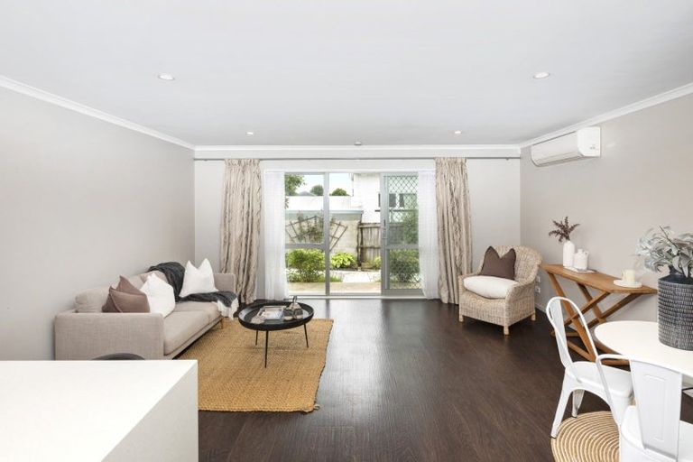 Photo of property in 2/50 Charles Street, Waltham, Christchurch, 8011