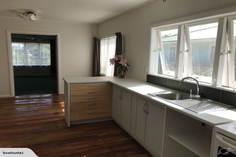 Photo of property in 3 Curling Crescent, Onekawa, Napier, 4110