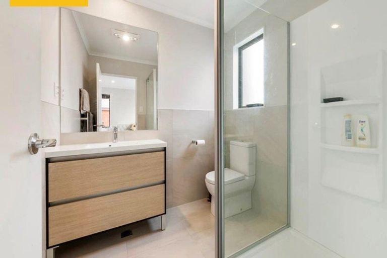 Photo of property in 10 Ringa Matau Road, Hobsonville, Auckland, 0616