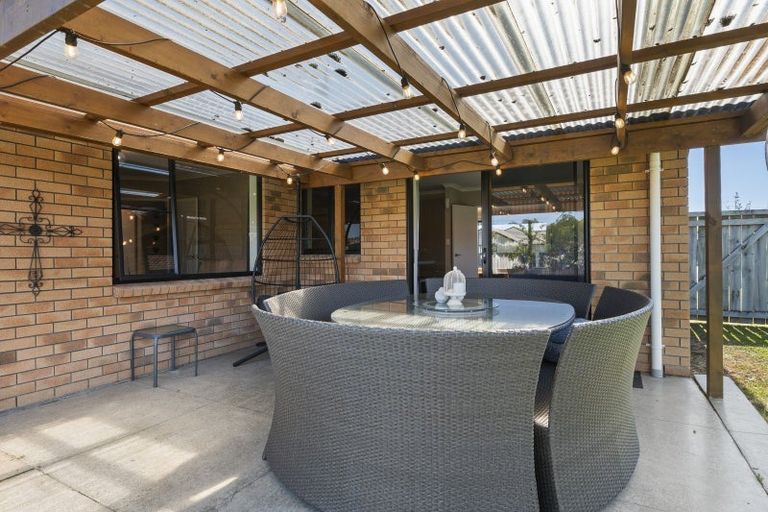 Photo of property in 36 Geneva Terrace, Kelvin Grove, Palmerston North, 4414