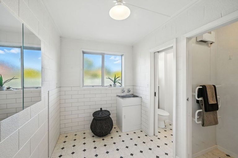 Photo of property in 7 Rosedale Place, Avonhead, Christchurch, 8042