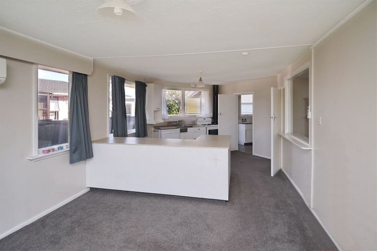 Photo of property in 775 Main North Road, Belfast, Christchurch, 8051