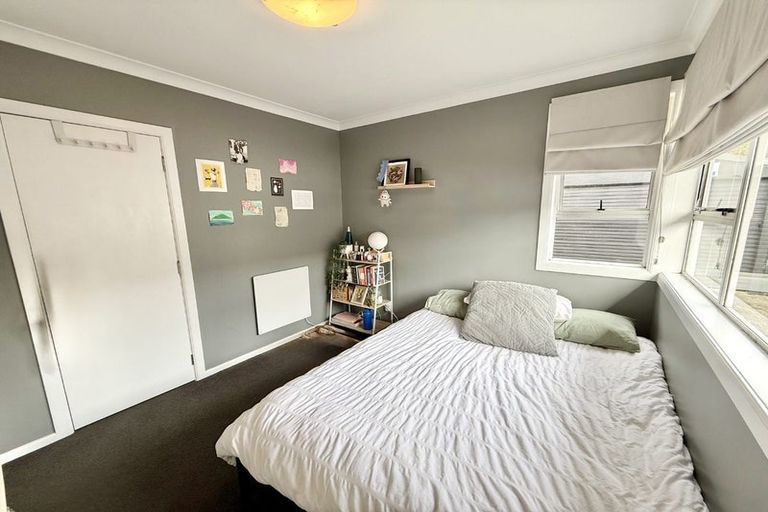 Photo of property in 17 Hamstead Street, Wainuiomata, Lower Hutt, 5014