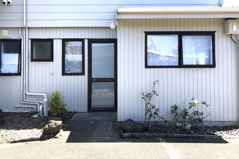 Photo of property in 13 Balloch Street, Randwick Park, Auckland, 2105