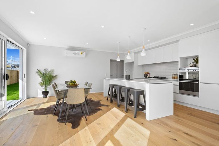 Photo of property in 23 Symes Drive, Red Beach, 0932