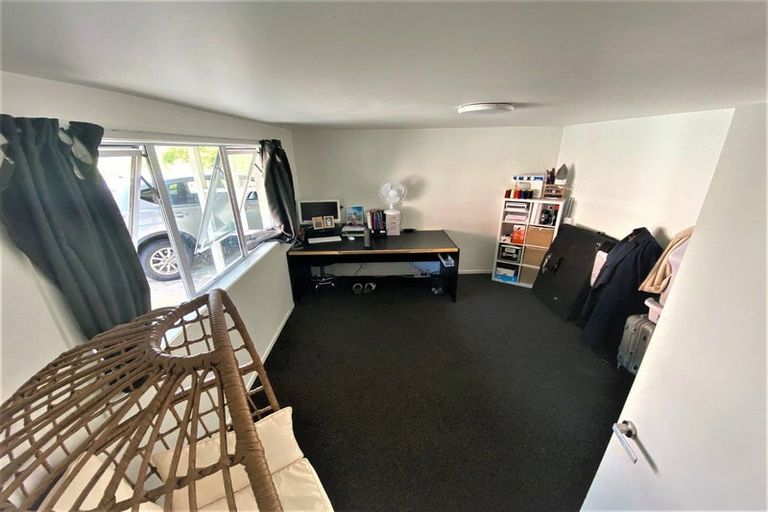 Photo of property in 27 Estuary Road, Weymouth, Auckland, 2103