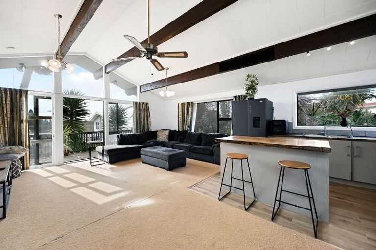 Photo of property in 47 Russleigh Drive, Dinsdale, Hamilton, 3204