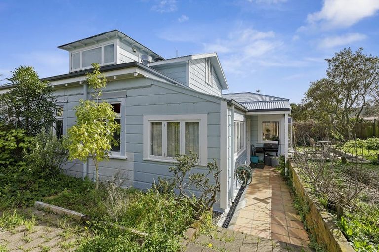Photo of property in 105 Owen Street, Newtown, Wellington, 6021