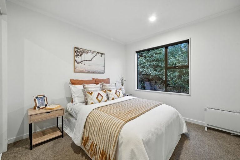 Photo of property in 122 Mccormacks Bay Road, Redcliffs, Christchurch, 8081