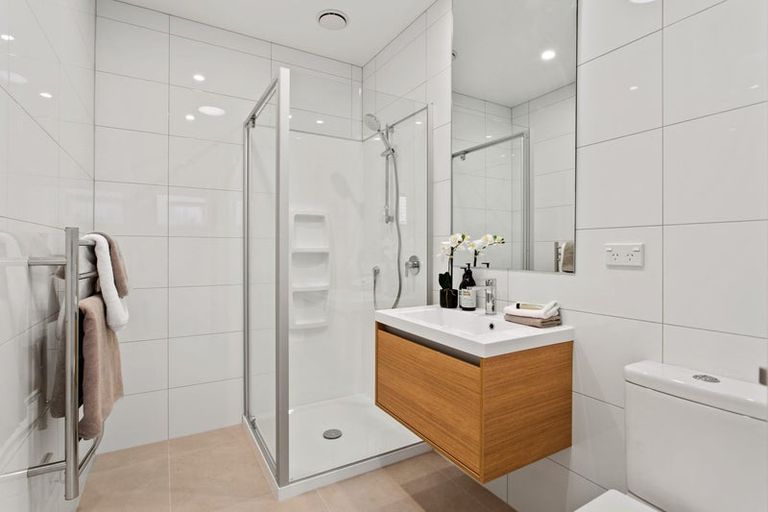 Photo of property in 15 Periko Way, Takanini, 2112