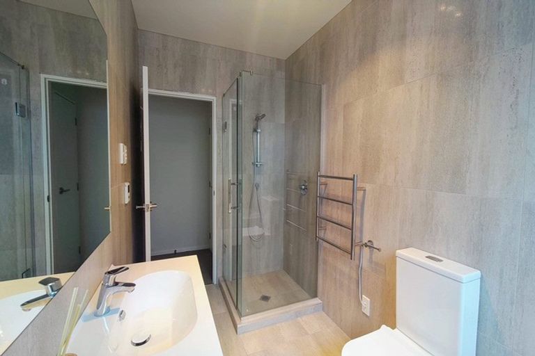Photo of property in 120 Parkview Drive, Gulf Harbour, Whangaparaoa, 0930
