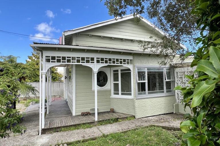 Photo of property in 31 Brougham Street, Westport, 7825