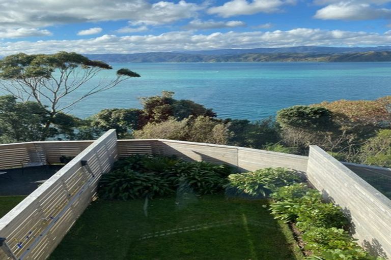 Photo of property in 80u7 Seatoun Heights Road, Seatoun, Wellington, 6022