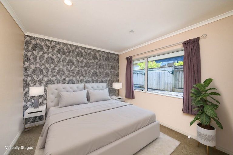 Photo of property in 27 Johnstone Drive, Fitzherbert, Palmerston North, 4410