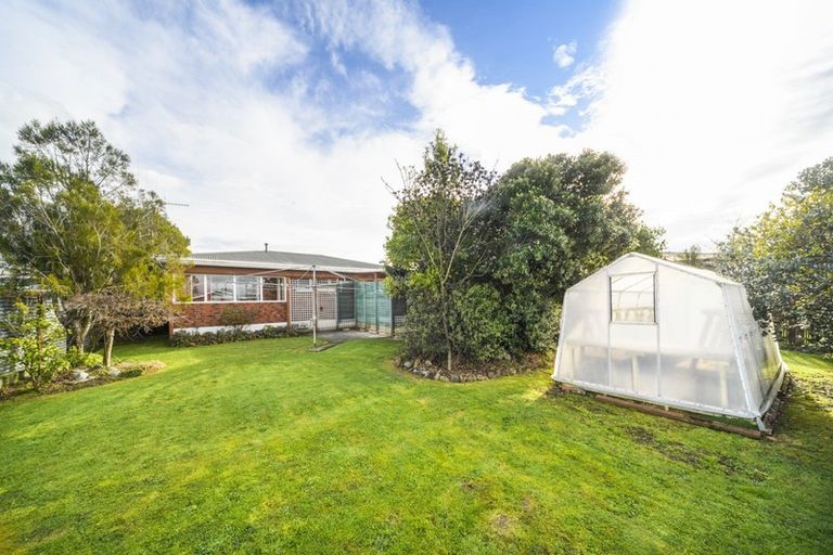 Photo of property in 4 Holdsworth Avenue, Milson, Palmerston North, 4414