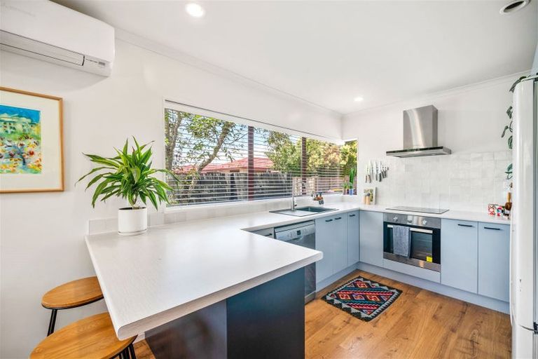 Photo of property in 732d Te Atatu Road, Te Atatu Peninsula, Auckland, 0610