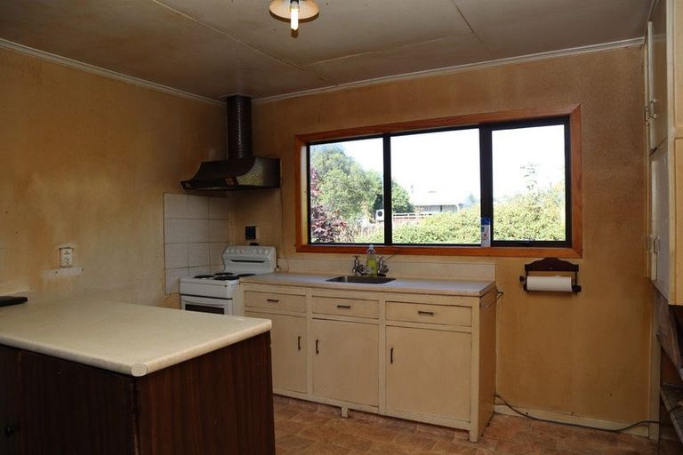 Photo of property in 26 Ryley Street, Owaka, 9535