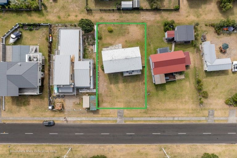 Photo of property in 225 Rangi Avenue, Whangamata, 3620