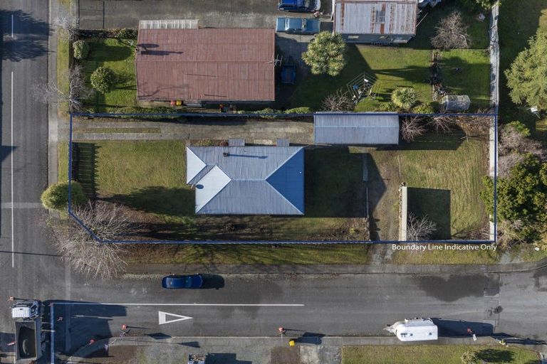 Photo of property in 12 Sutherland Street, Te Anau, 9600