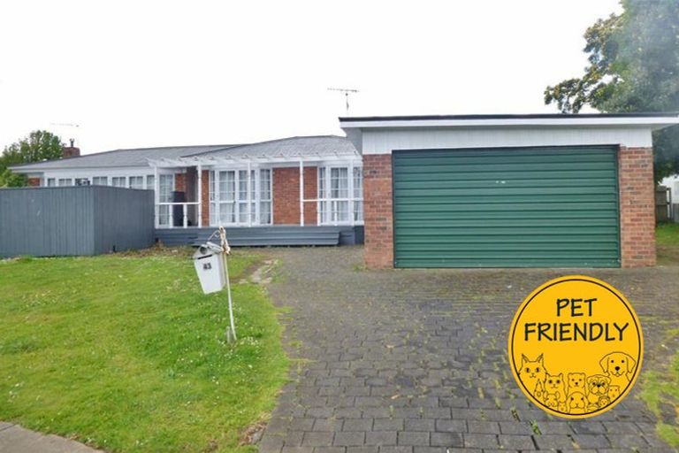 Photo of property in 43 Hallberry Road, Mangere East, Auckland, 2024