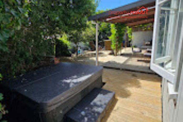 Photo of property in 209 Te Moana Road, Waikanae, 5036