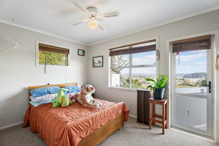 Photo of property in 7 Arcadia Crescent, Bayview, Auckland, 0629