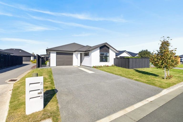 Photo of property in 25 Salisbury Avenue, Rangiora, 7400