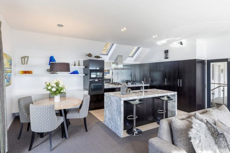 Photo of property in 11a Te Awakura Terrace, Mount Pleasant, Christchurch, 8081