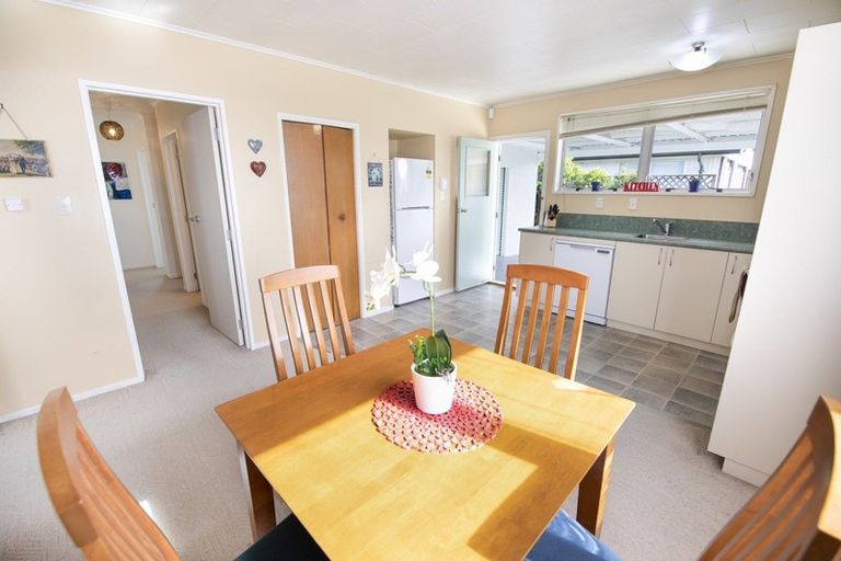 Photo of property in 30 Chester Street, Taradale, Napier, 4112