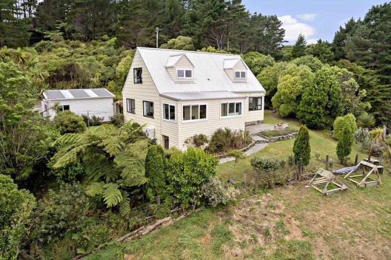 Photo of property in 445 Horokiwi Road, Horokiwi, Wellington, 5016