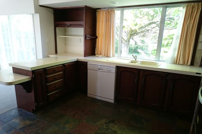 Photo of property in 21 Priestley Drive, Bucklands Beach, Auckland, 2014