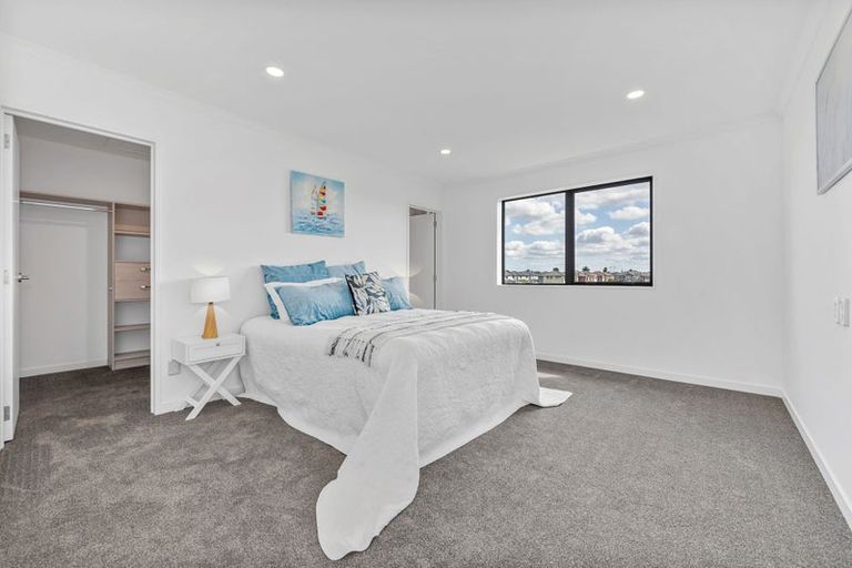 Photo of property in 73 Hughs Way, Flat Bush, Auckland, 2019